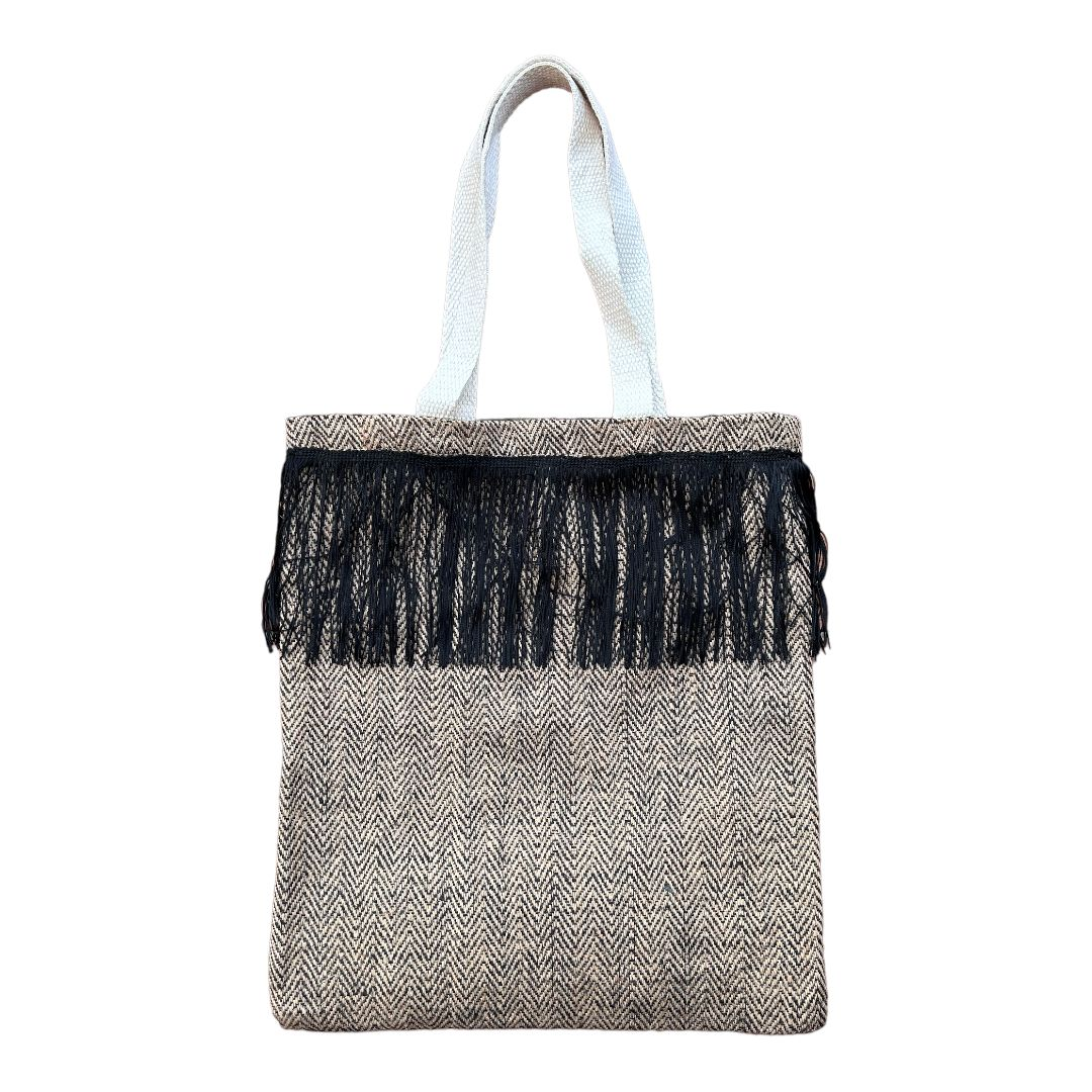 bags made of natural fabrics with embroidery and stitching of accessories - Vincent Daimon