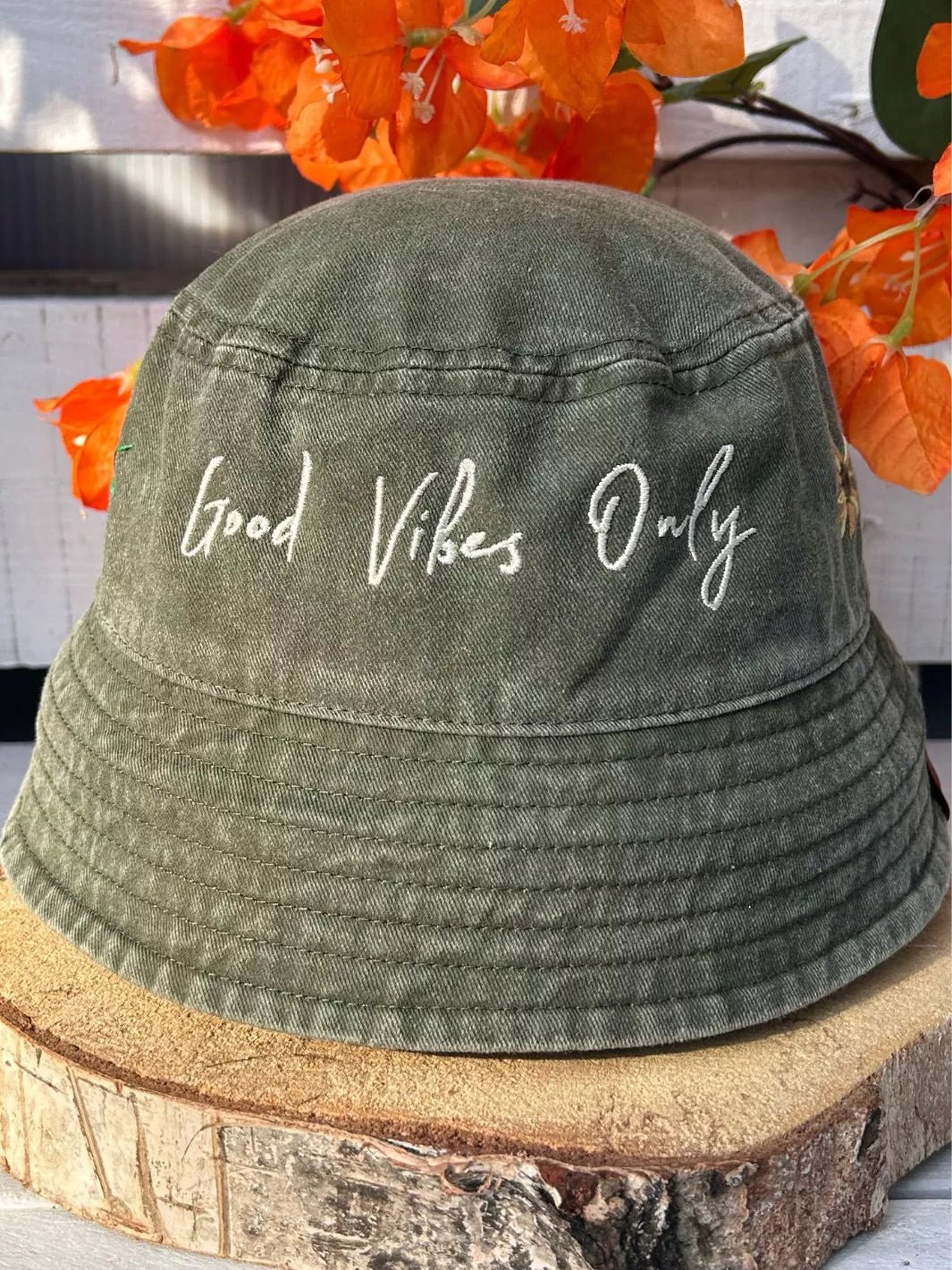 embroidered bucket hat good vibes only