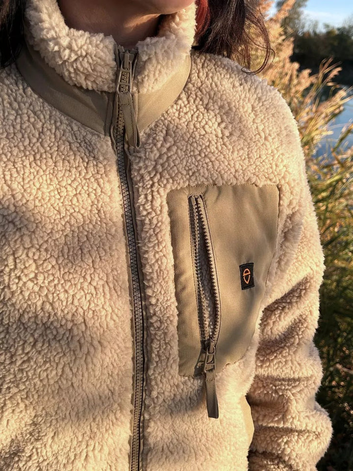 beige embroidered unisex jacket apres ski club