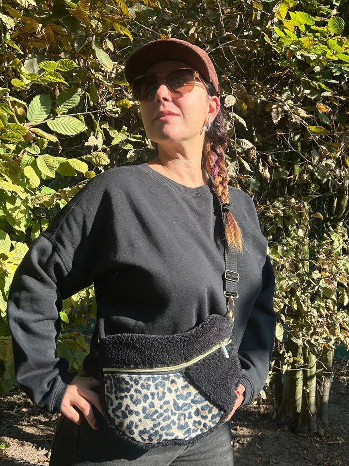 leopard-teddy-woman-belt-bag
