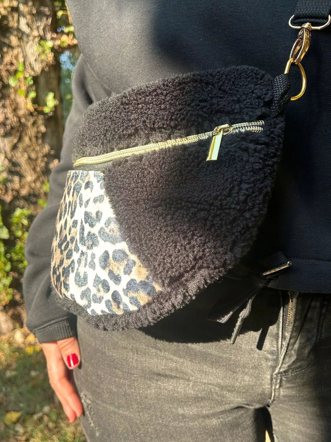 leopard-teddy-woman-belt-bag