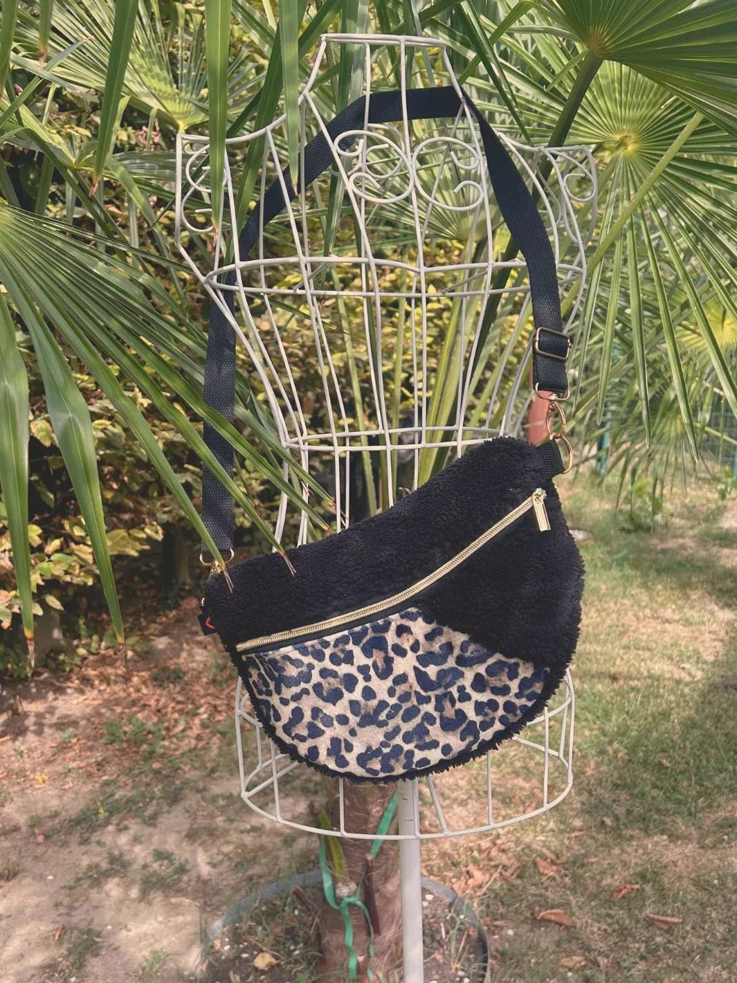 leopard-teddy-woman-belt-bag