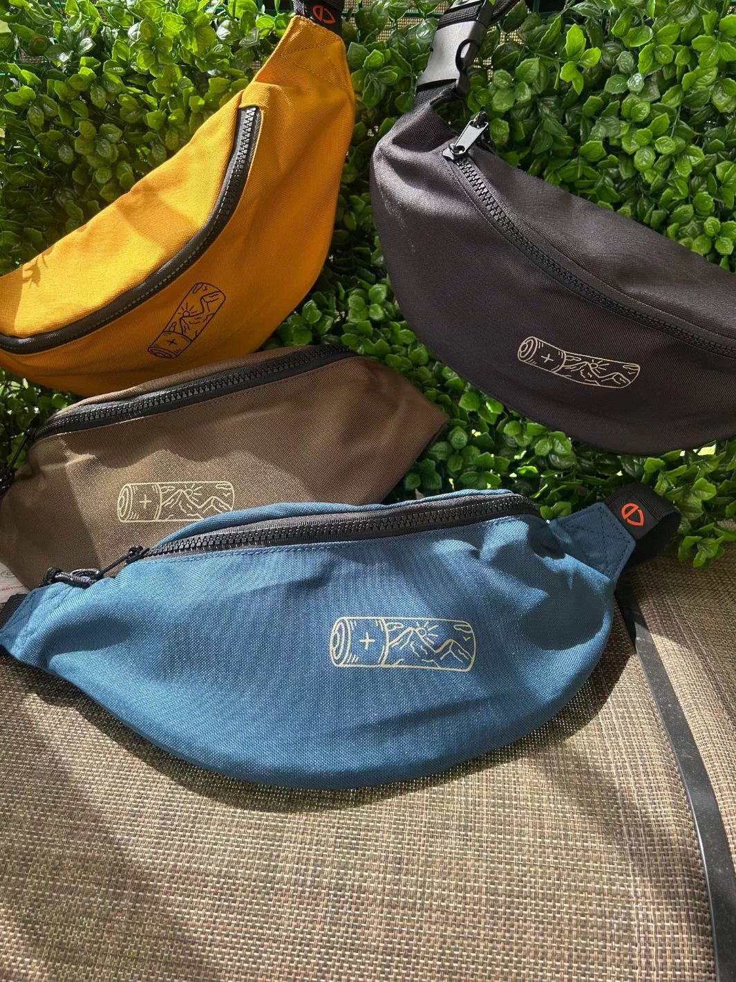 Recycled Fabric Men's Mountain Belt Bag