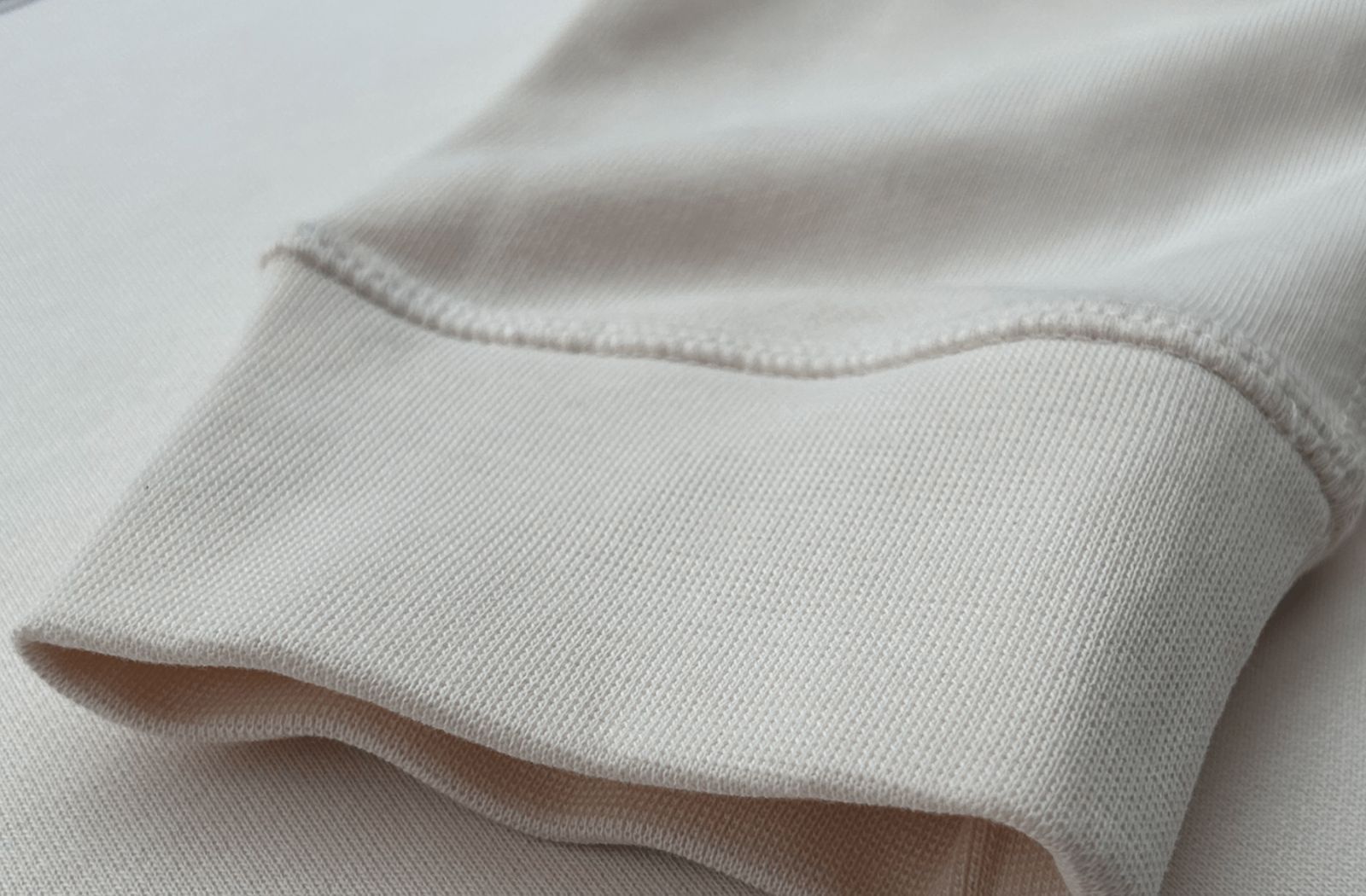 white organic cotton fleece sleeve