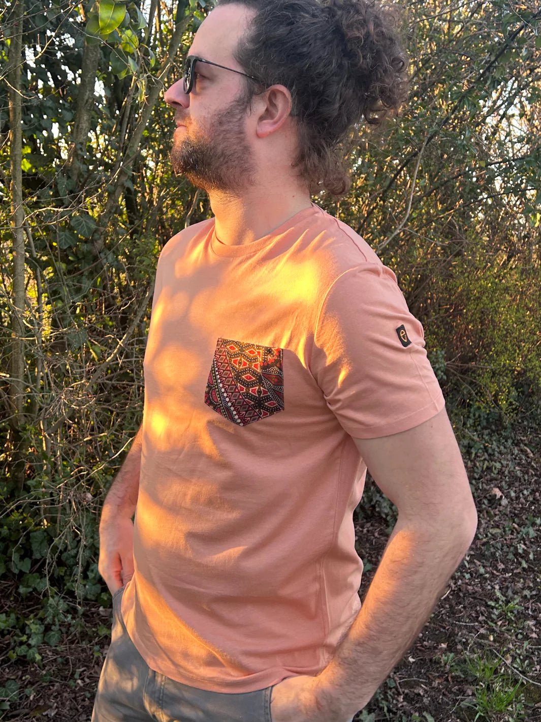 peach organic cotton t-shirt with mosaic pocket