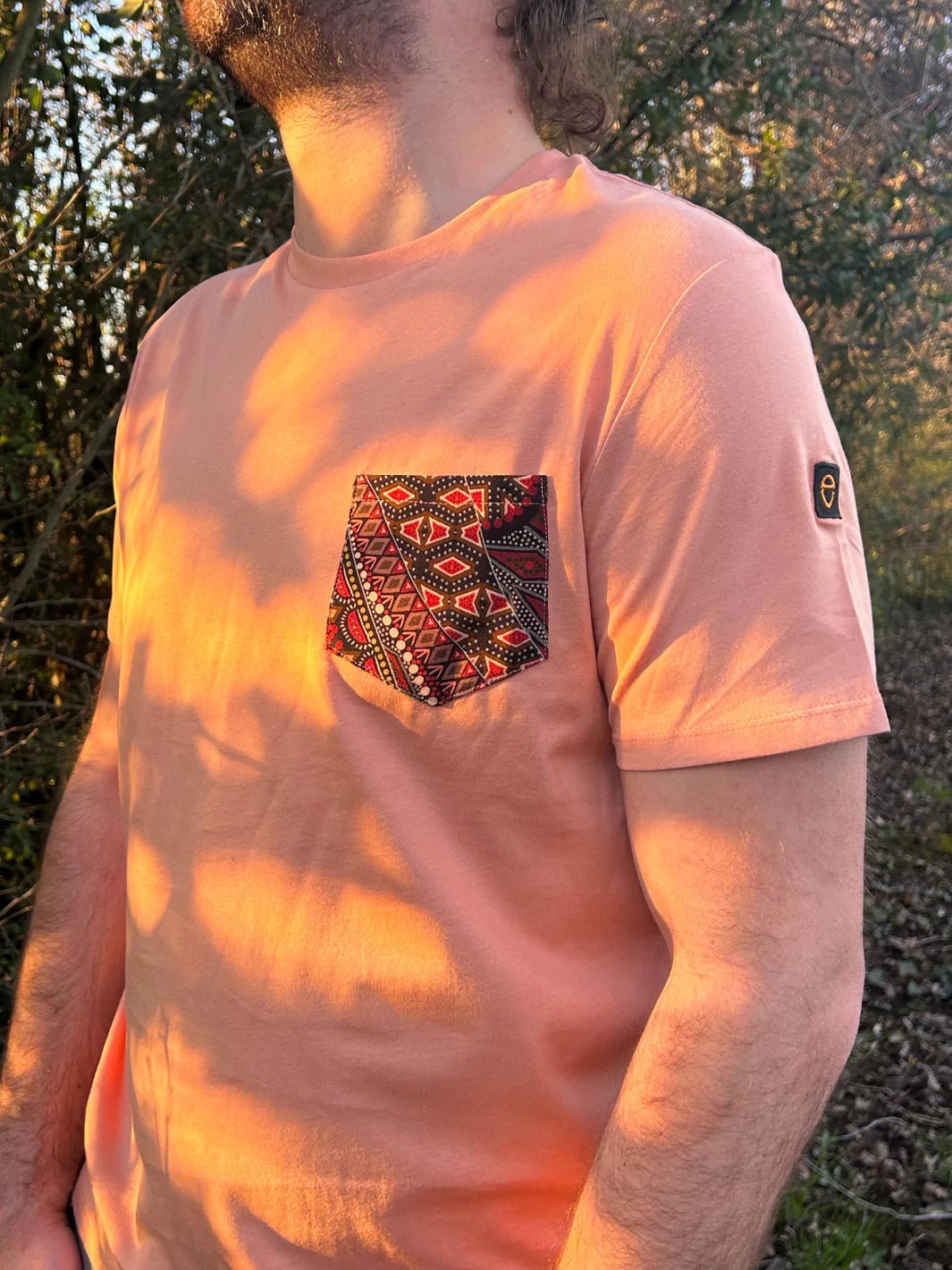 peach organic cotton t-shirt with mosaic pocket