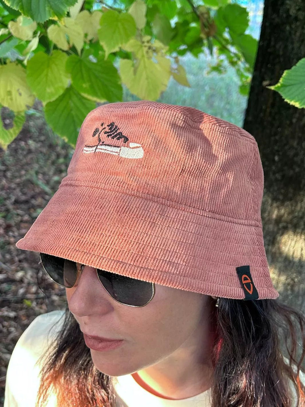 Ribbed Bucket hat embroidered all star