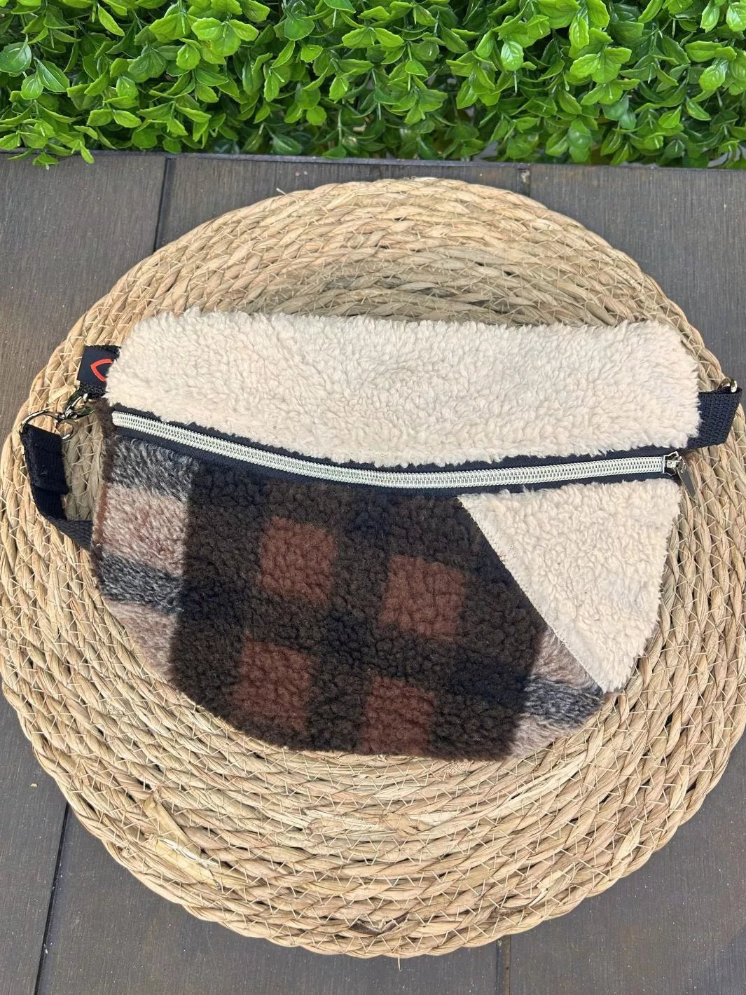 tartan-teddy-woman-belt-bag