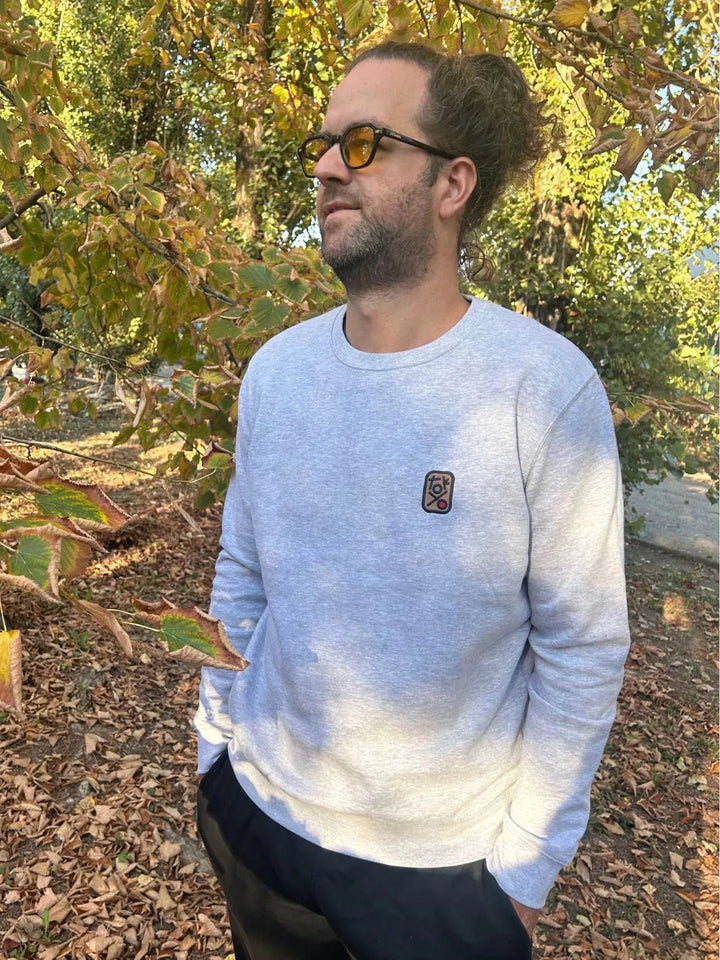 tokyo shibuya embroidered patch melange light grey sweatshirt
