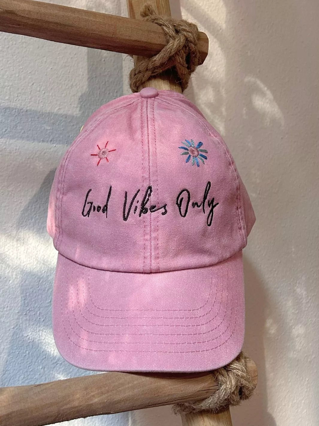 vintage baseball cap good vibes only