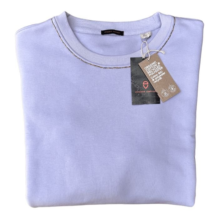 Sustainable eco-friendly lavander embroidered sweatshirt made of organic cotton and recycled polyester