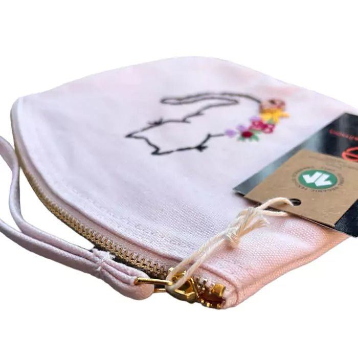 pink organic cotton pochette with a cat with flowers embroidered